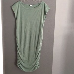 Wonderfully comfy GAP maternity dress